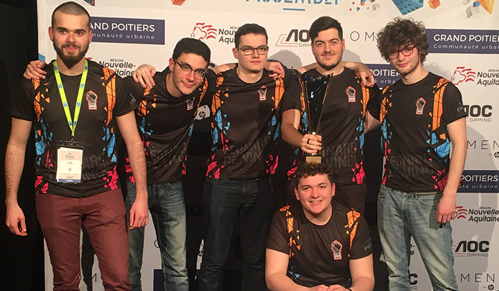 découvrez comment les étudiants de la génération z révolutionnent excel en le transformant en un véritable esport, mêlant compétition et compétences numériques.