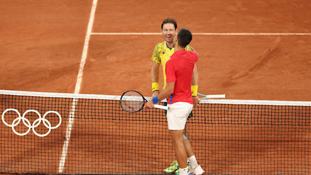 suivez les résultats et les moments clés du tennis aux jeux olympiques avec notre couverture complète et en temps réel.