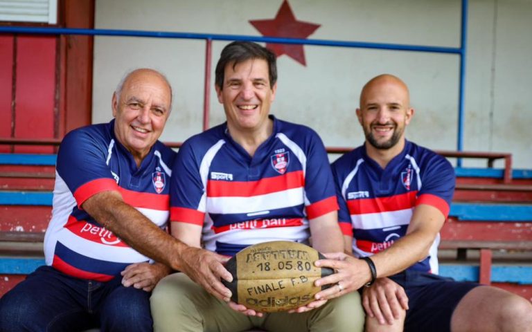 découvrez comment certaines fédérations de rugby remplacent les équipes féminines traditionnelles par des catégories ouvertes, favorisant l'inclusion et la diversité dans le sport.
