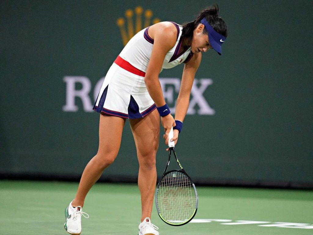 découvrez l'histoire de la star du tennis bloquée à dubaï, ses défis et ses espoirs au cœur de la ville emblématique.