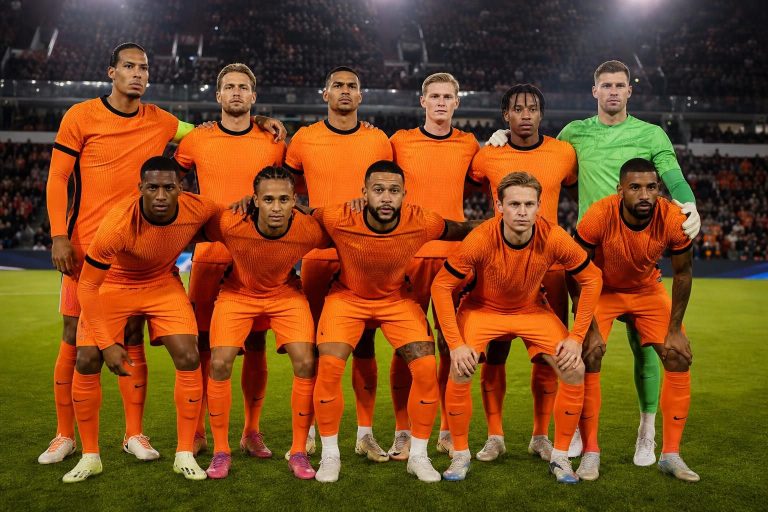 découvrez la composition complète de l'équipe des pays-bas pour la coupe du monde 2026 et suivez les joueurs clés qui feront la différence lors du tournoi.