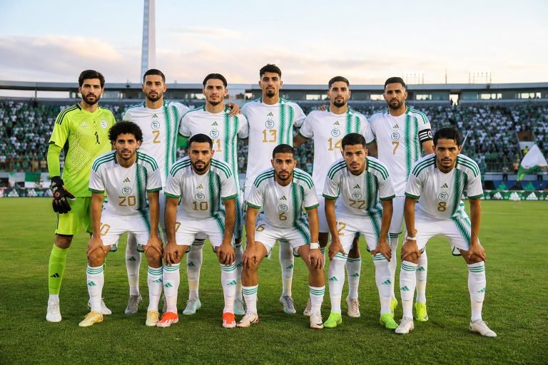 découvrez la composition de l'équipe algérienne pour la coupe du monde 2026, avec les joueurs clés sélectionnés et les choix stratégiques du staff pour viser la victoire.