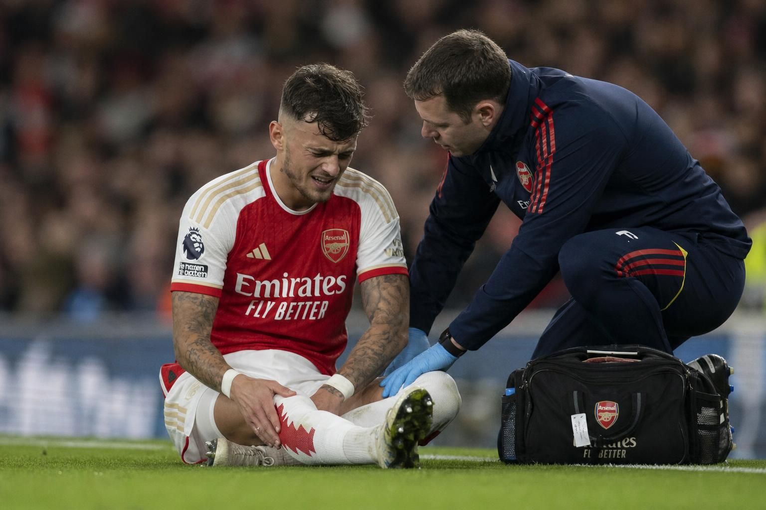 coup dur pour arsenal : ben white sera forfait pour la finale de la ligue des champions en raison d'une blessure, un important manque pour l'équipe avant ce grand rendez-vous.