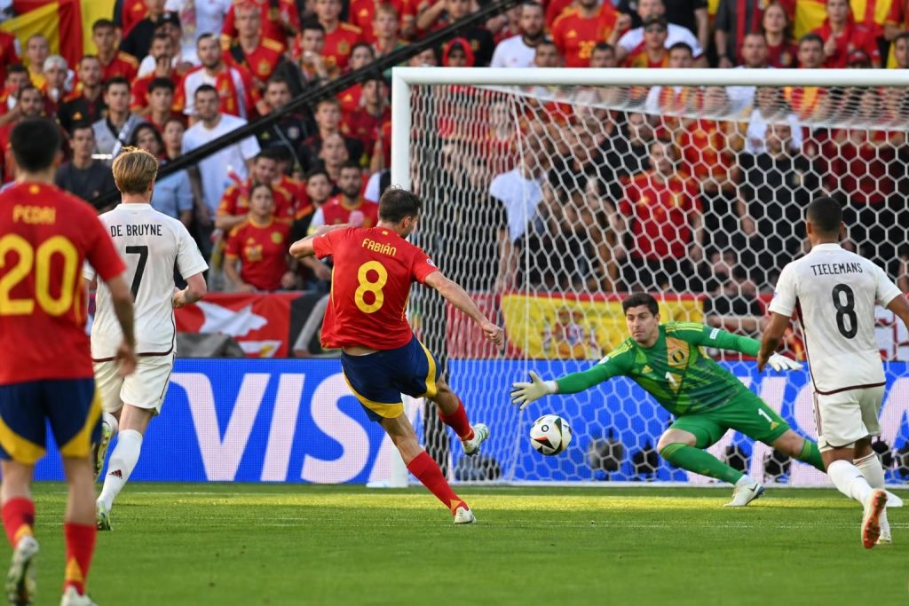 suivez le match coupe du monde 2026 où fabián ruiz ouvre le score contre la belgique. toute l'actualité et les temps forts en direct sur rtbf actus.
